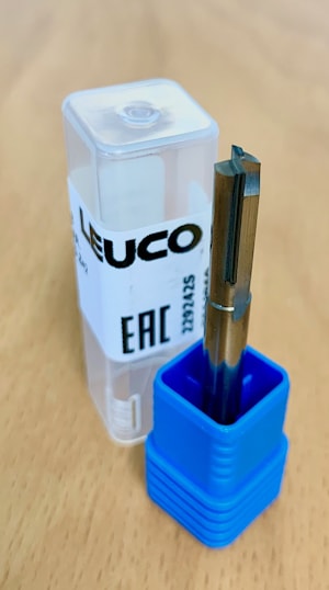 Алмазные концевые фрезы маленького диаметра